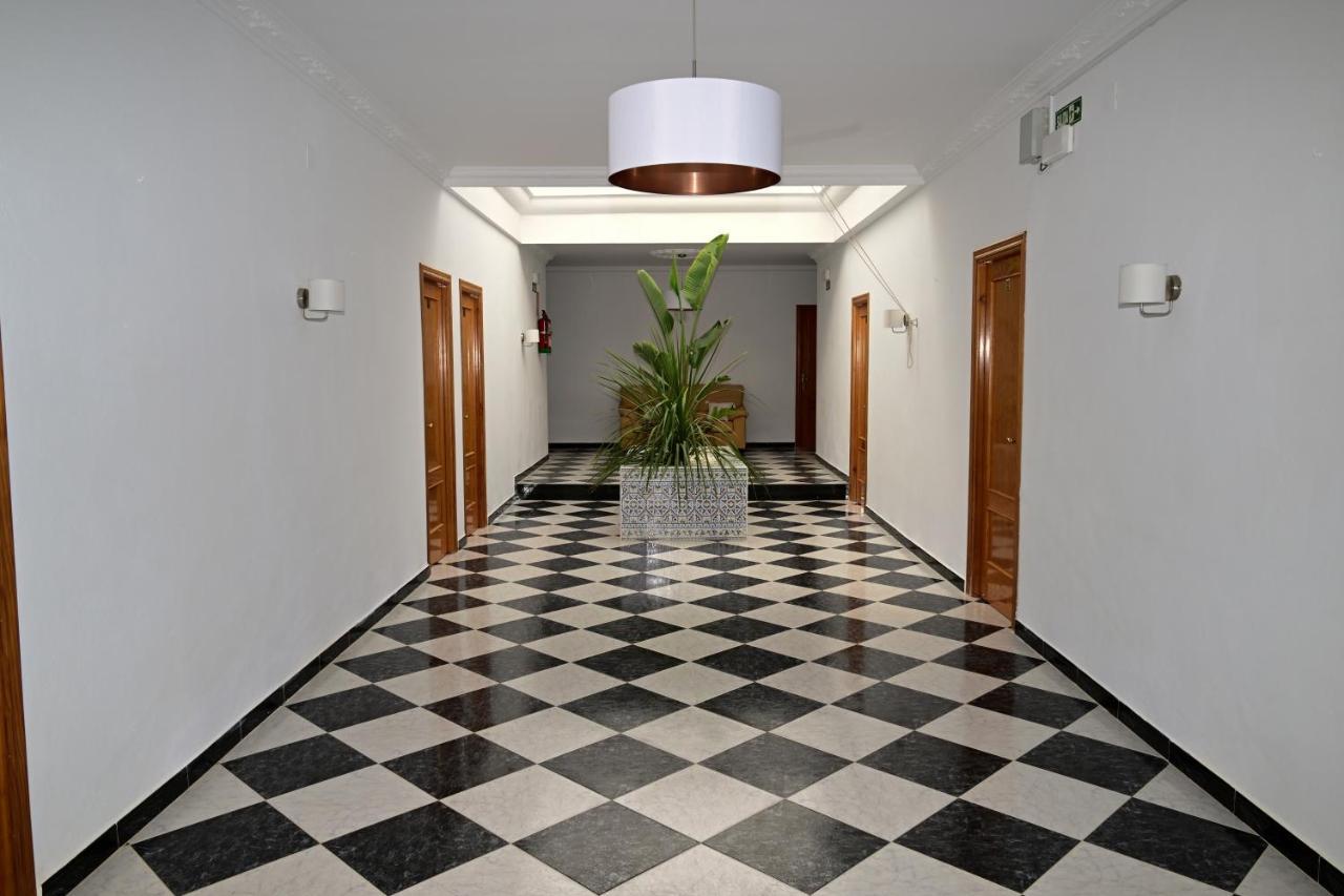 Hostal Del Faro Кониль-де-ла-Фронтера Экстерьер фото